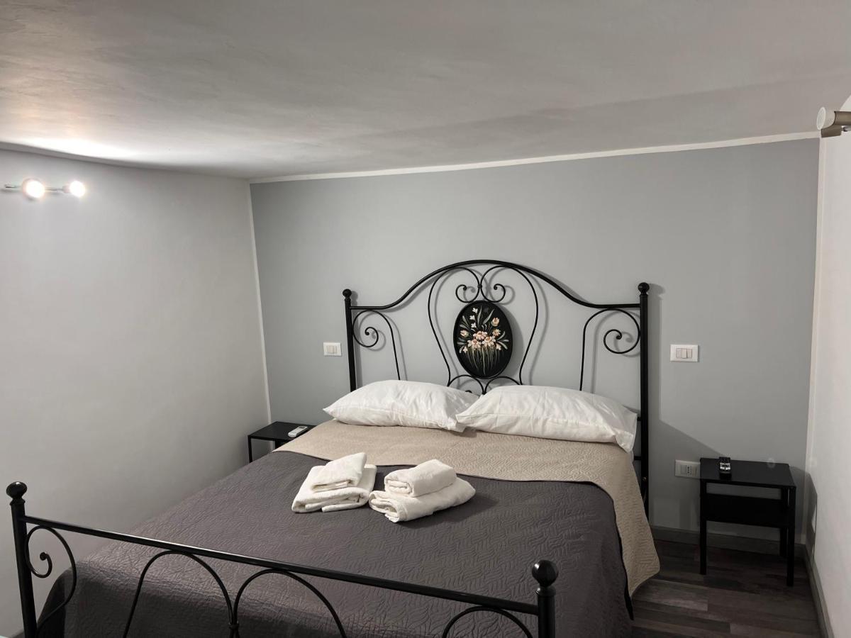 La New House Di Seby Apartment คาตาเนีย ภายนอก รูปภาพ